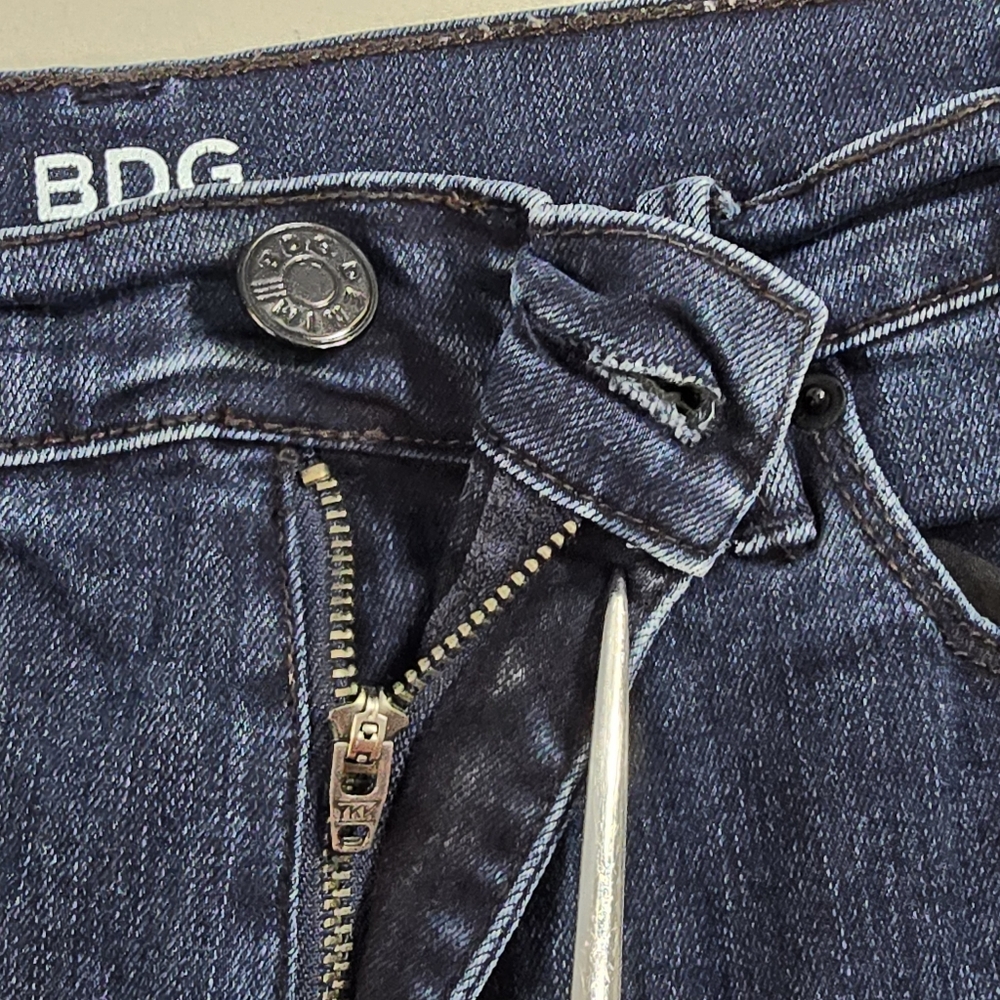 BDG Super High Rise Twig Ankle Jeans Womens Size 29Wx 29L High Rise - Picture 10 of 14